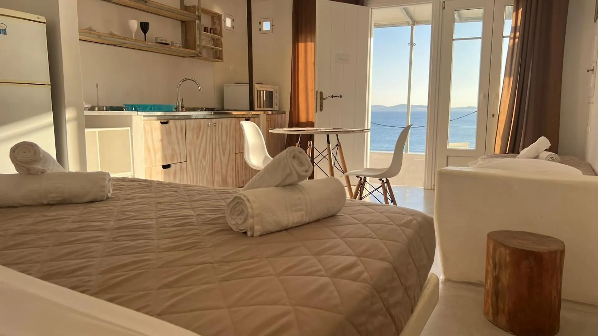 Mykonos Seaview Nests - Tourlos Getaways
