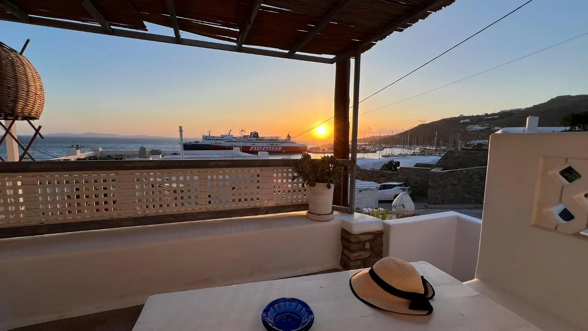 Mykonos Seaview Nests - Tourlos Getaways